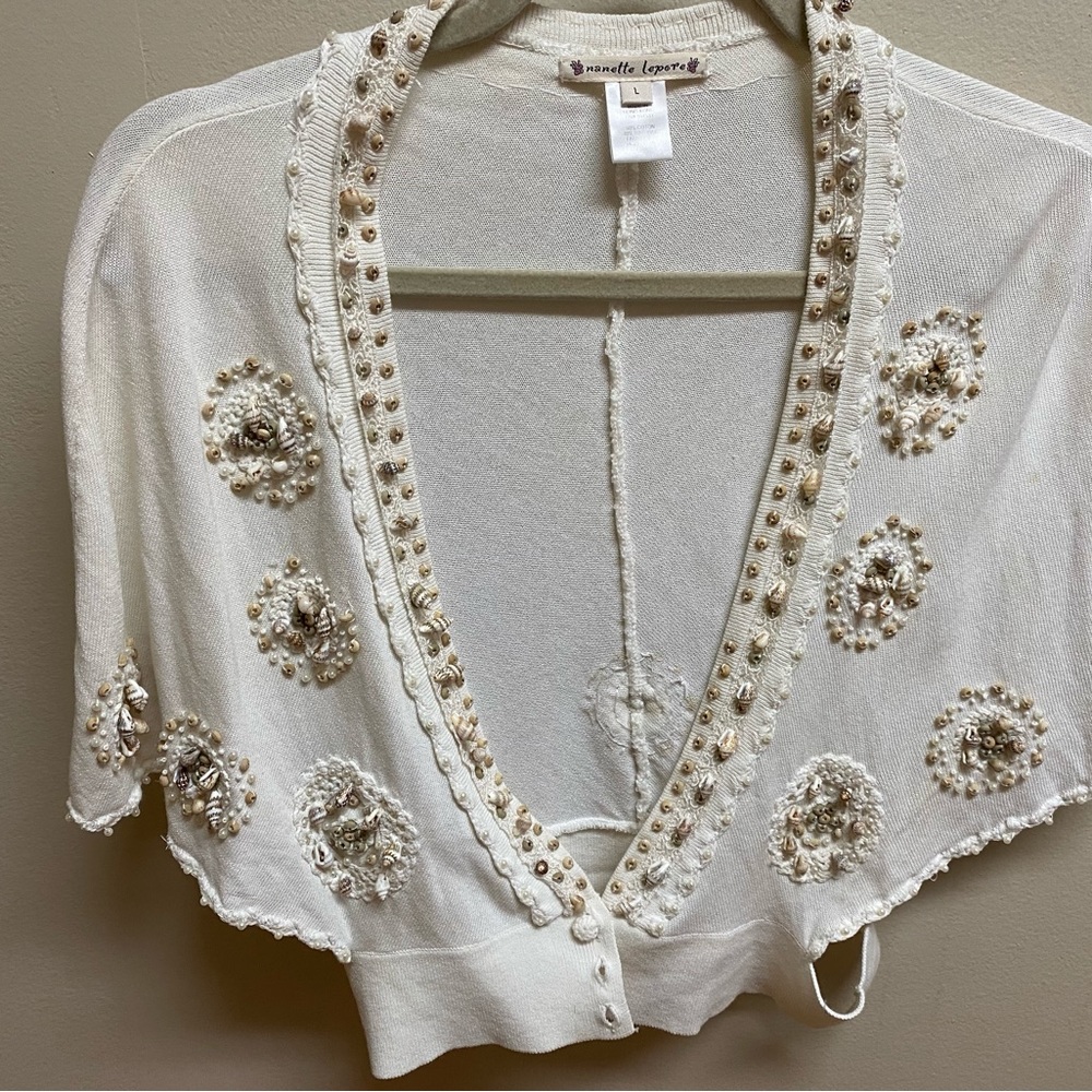 Beautiful, seashells, delicate details